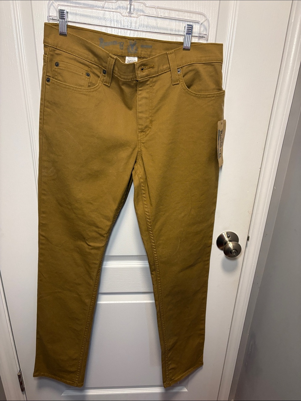 Slim Men's Jeans in Mustard Brown